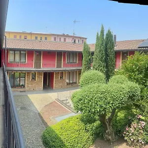 bgy-easy-airport-business-family-apartment.it-lombardy.com/